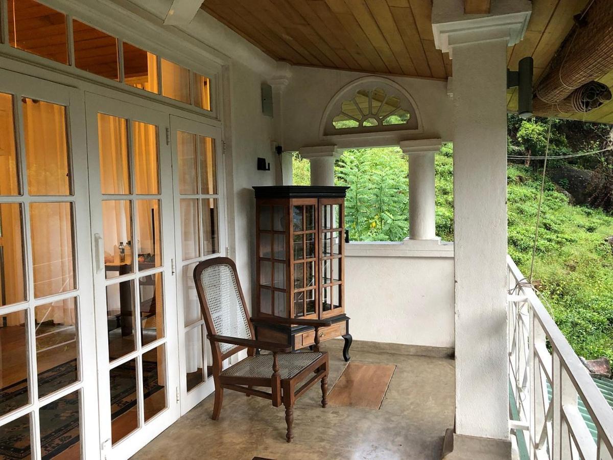 Forest Edge Hotel Ginigathena ภายนอก รูปภาพ