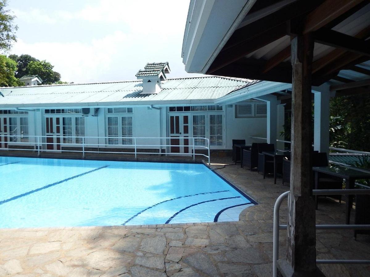 Forest Edge Hotel Ginigathena ภายนอก รูปภาพ